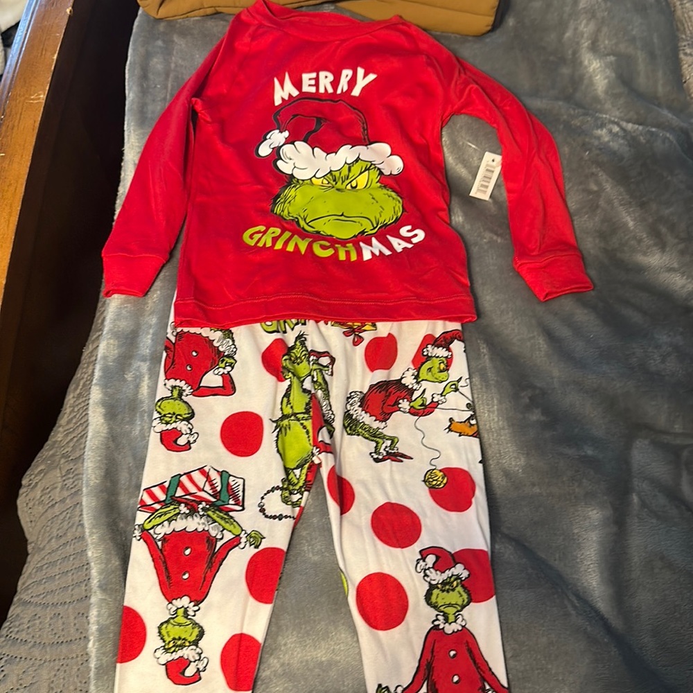 Grinch Christmas pjs, unisex